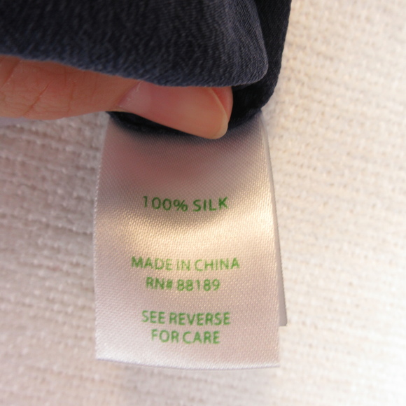 Lilly Pulitzer Navy Silk Stacey Sleeveless Blouse Size L - Picture 5 of 11